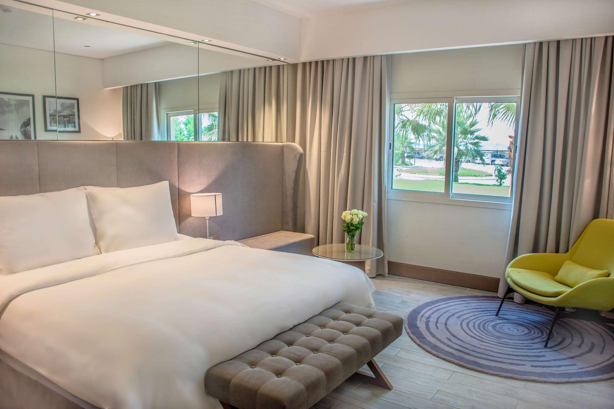 Radisson Blu Resort, Al Khobar Teluk Bulan Sabit Bagian luar foto Deluxe Room