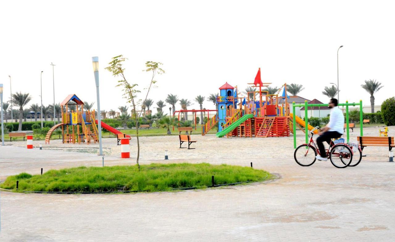 Radisson Blu Resort, Al Khobar Teluk Bulan Sabit Bagian luar foto Al-Shaab Park
