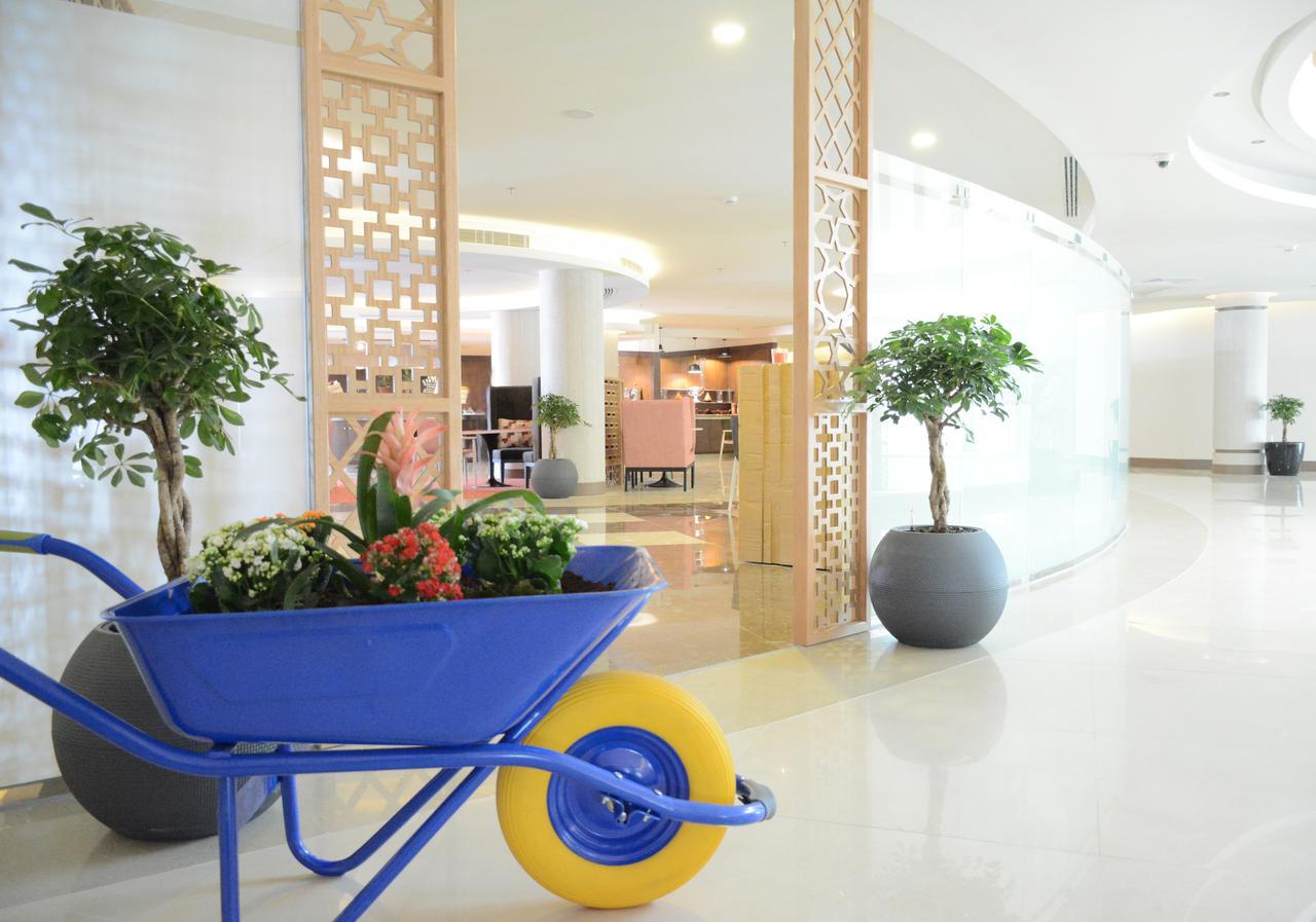 Radisson Blu Resort, Al Khobar Teluk Bulan Sabit Bagian luar foto Interior of the hotel