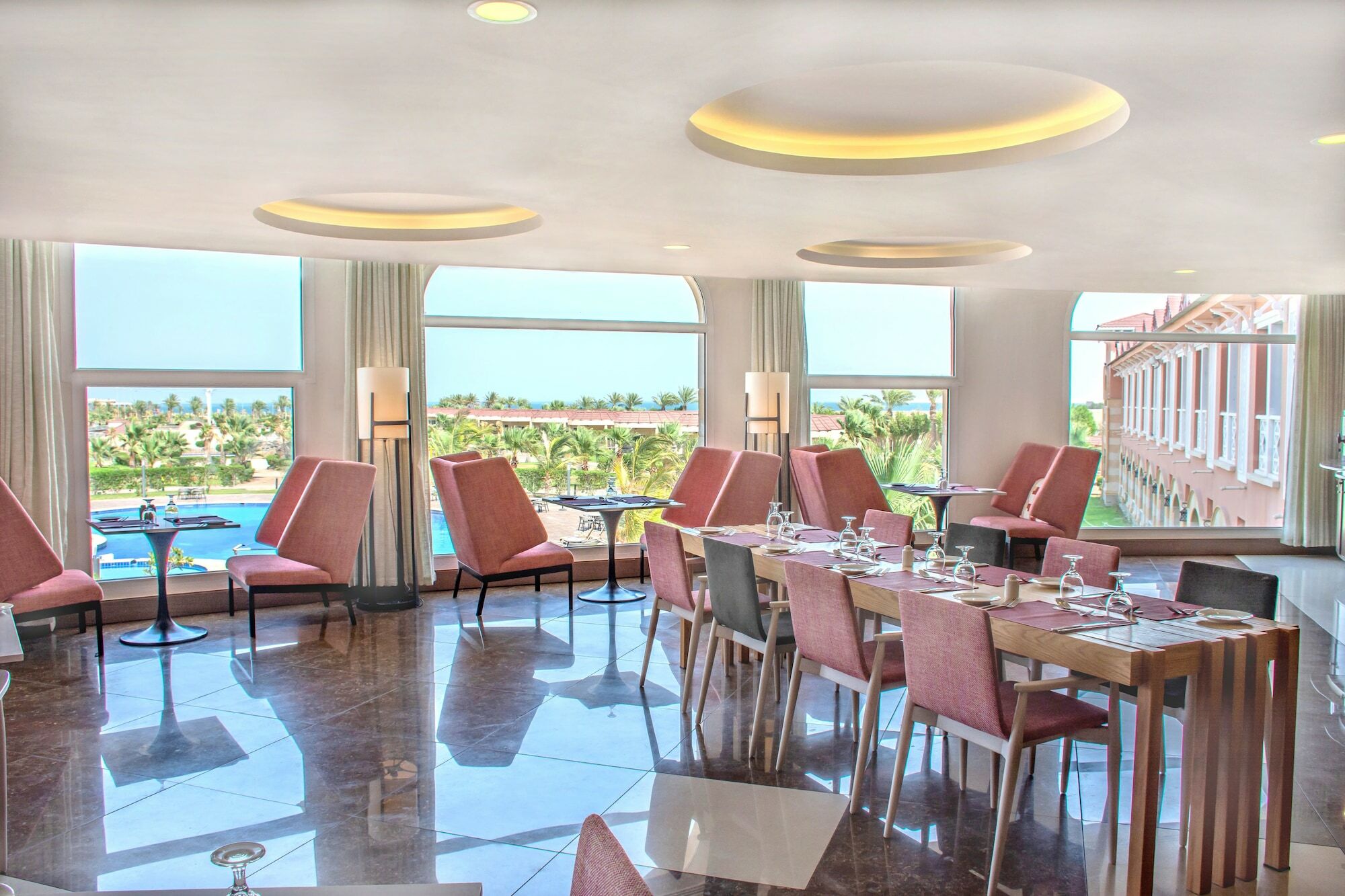 Radisson Blu Resort, Al Khobar Teluk Bulan Sabit Bagian luar foto The restaurant