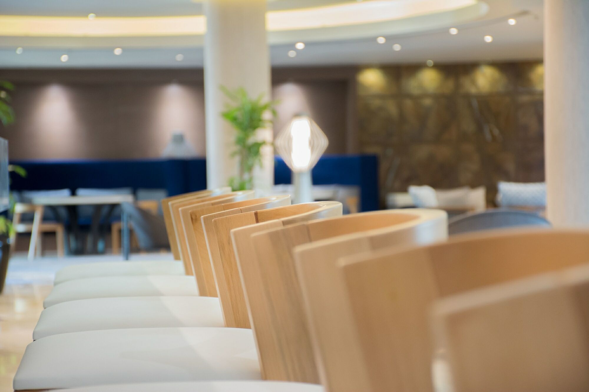 Radisson Blu Resort, Al Khobar Teluk Bulan Sabit Bagian luar foto The interior of the lounge