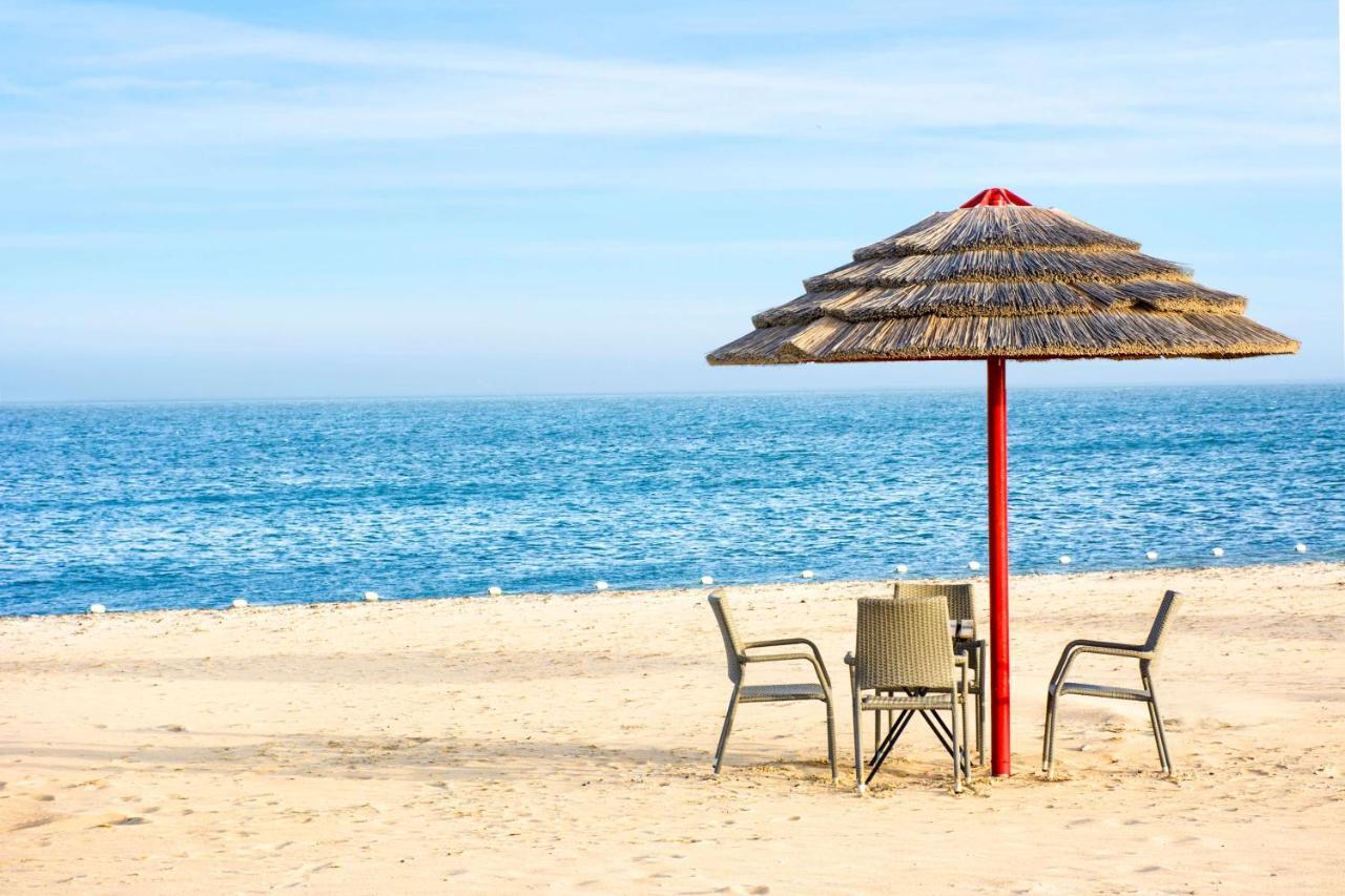 Radisson Blu Resort, Al Khobar Teluk Bulan Sabit Bagian luar foto Beach in the city of Fortaleza